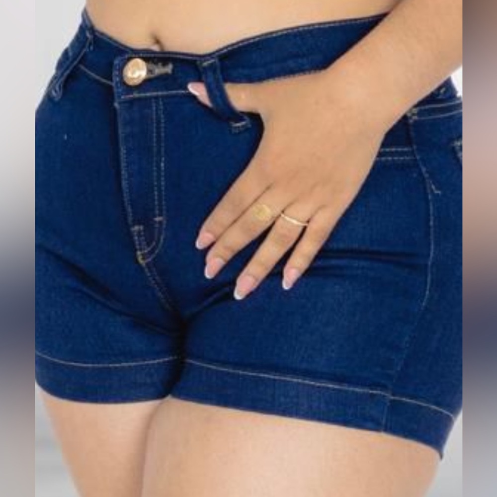 d. jeans Medium Wash Blue Jean Shorts